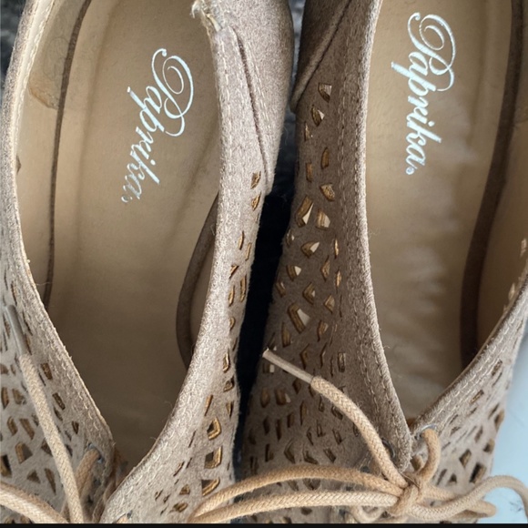 Paprika Brand wedge heels - Picture 3 of 5